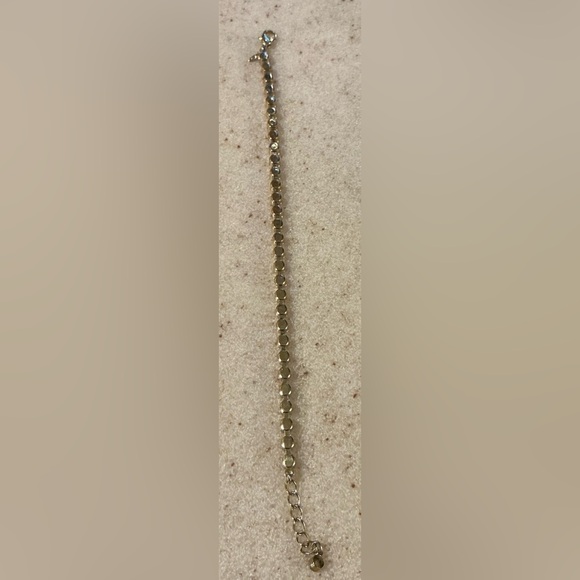 Avon Red and Gold Bracelet - Picture 2 of 3